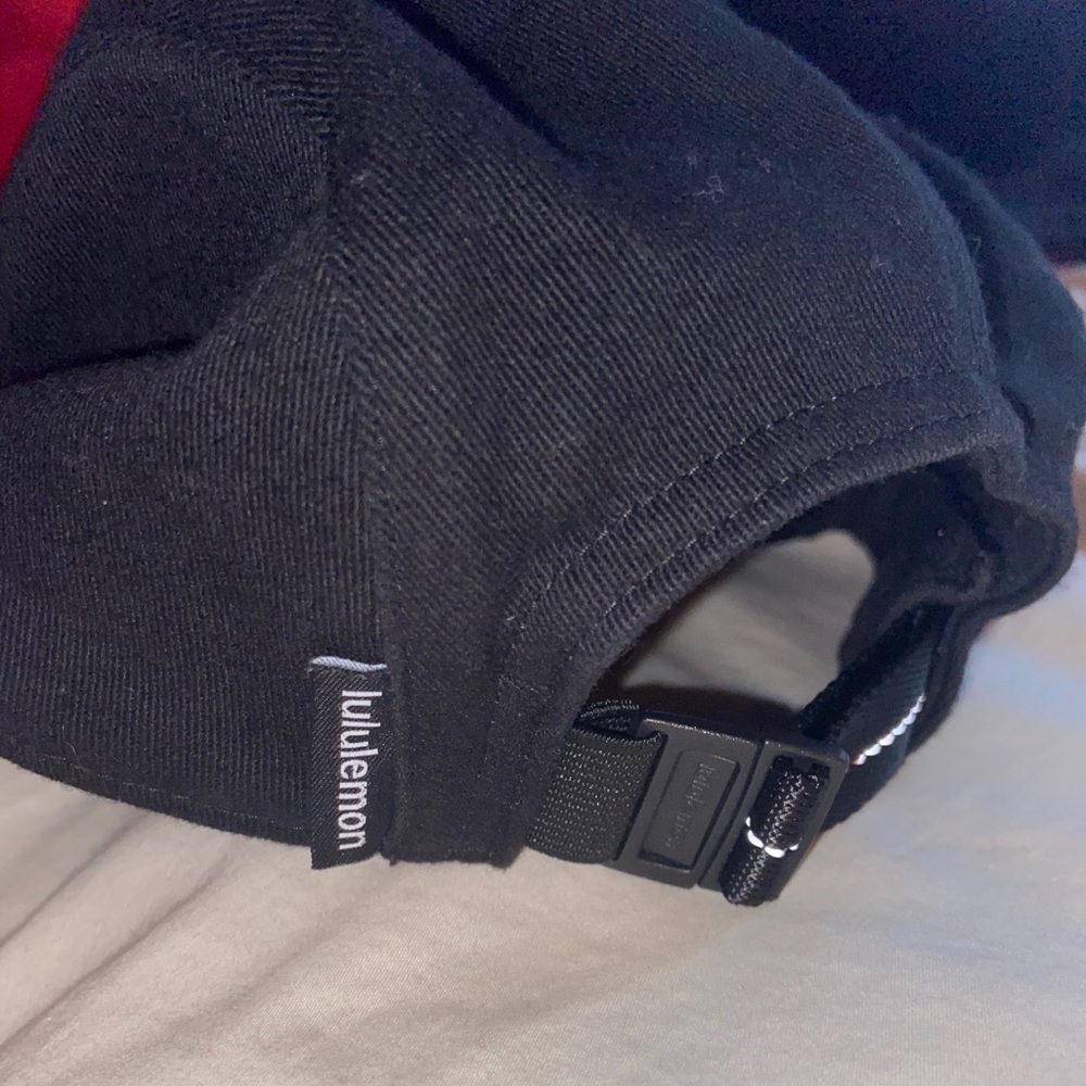 LULULEMON black hat